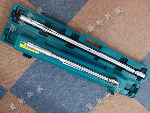预置式可调扭矩扳手